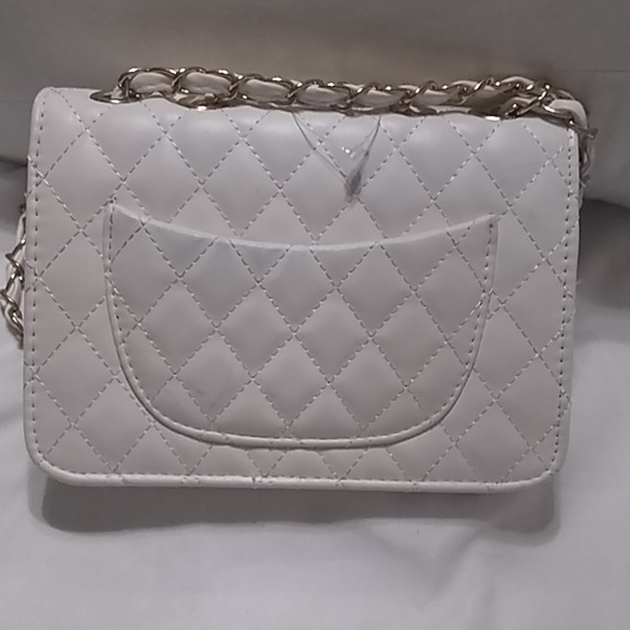 Beautiful quilted purse - Picture 5 of 12